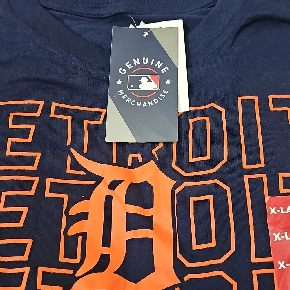 Genuine Merchandise Majestic MLB Men's Short Sleeve T-Shirt